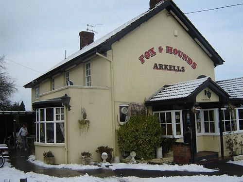 The Fox & Hounds Hotell Swindon Eksteriør bilde